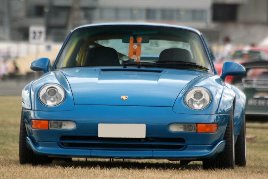  Porsche 911 GT2 1995 года  (фото 6 из 26)